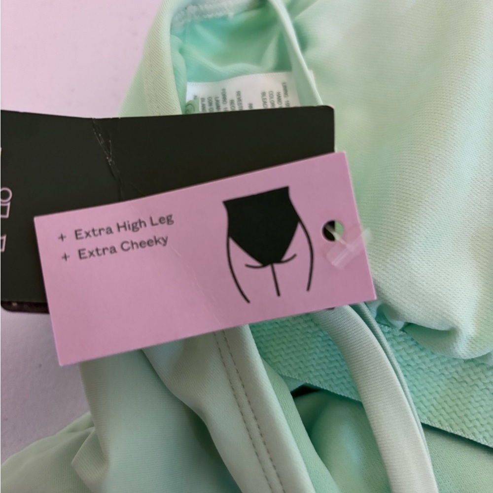 NWT Wild Fable Cut Out Swimsuit Sz Small - Picture 7 of 9